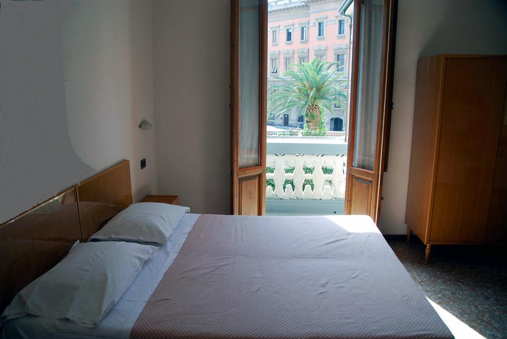 Hotel Conchiglia Монтекатини Терме Екстериор снимка
