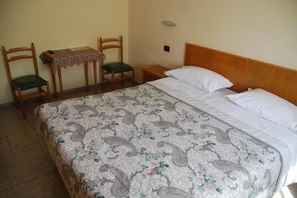 Hotel Conchiglia Монтекатини Терме Екстериор снимка