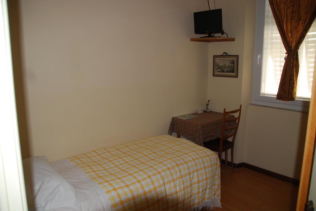 Hotel Conchiglia Монтекатини Терме Екстериор снимка