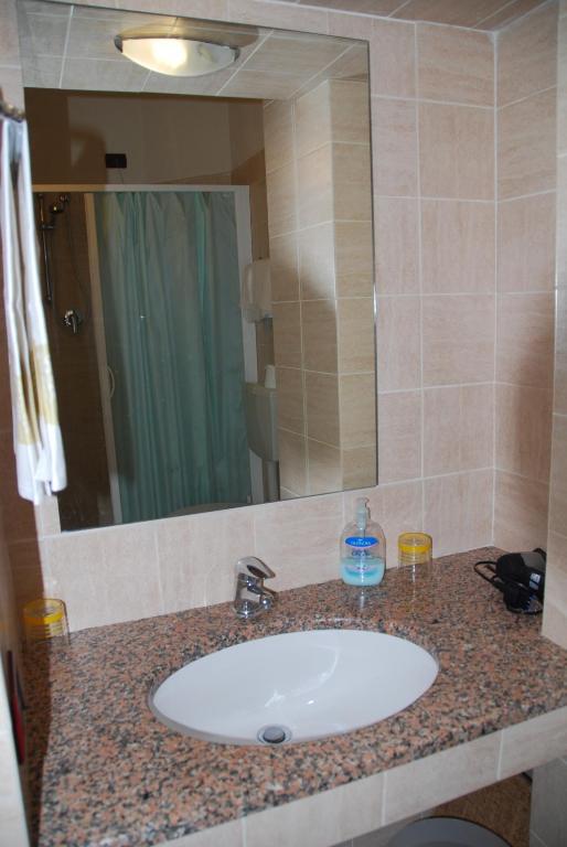 Hotel Conchiglia Монтекатини Терме Стая снимка