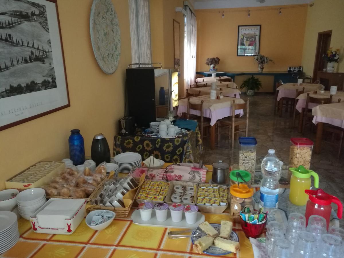 Hotel Conchiglia Монтекатини Терме Екстериор снимка